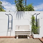 Bmyguest - Country Villa